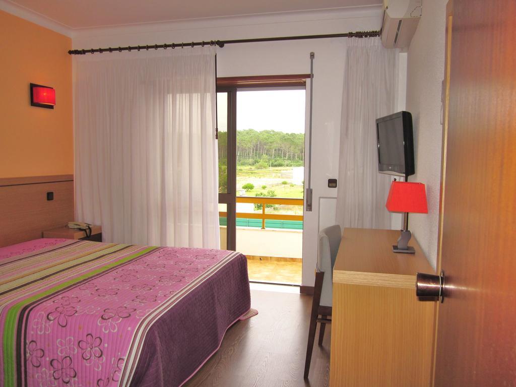 Hotel Ouro Verde Vieira de Leiria Habitación foto