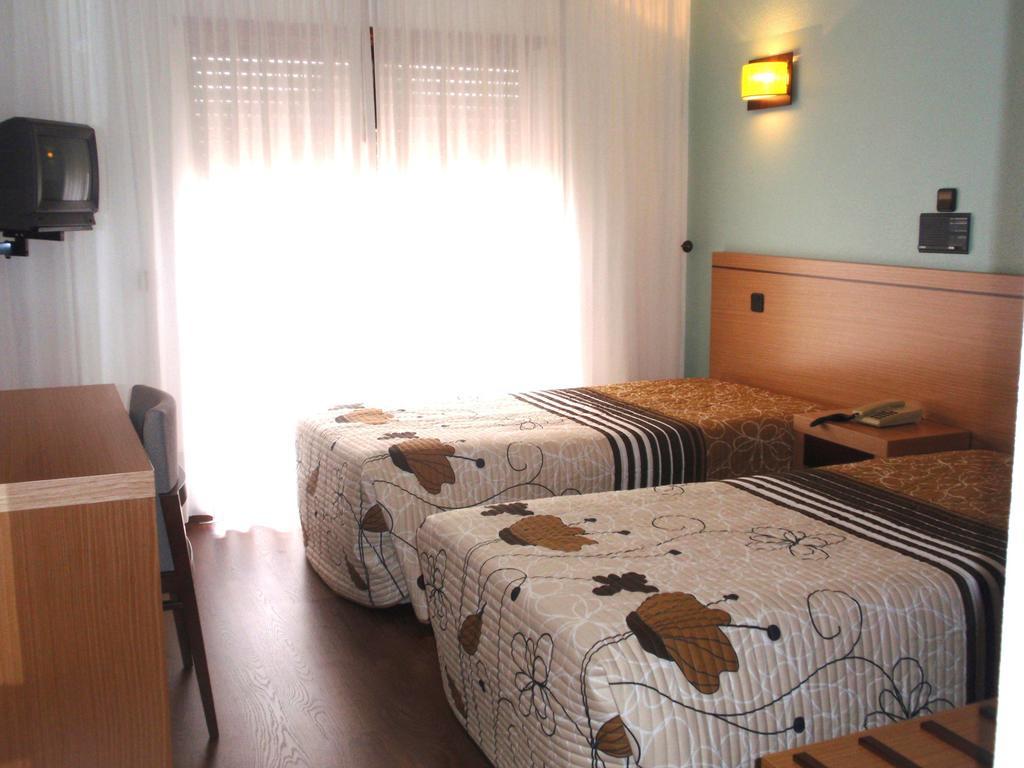 Hotel Ouro Verde Vieira de Leiria Habitación foto